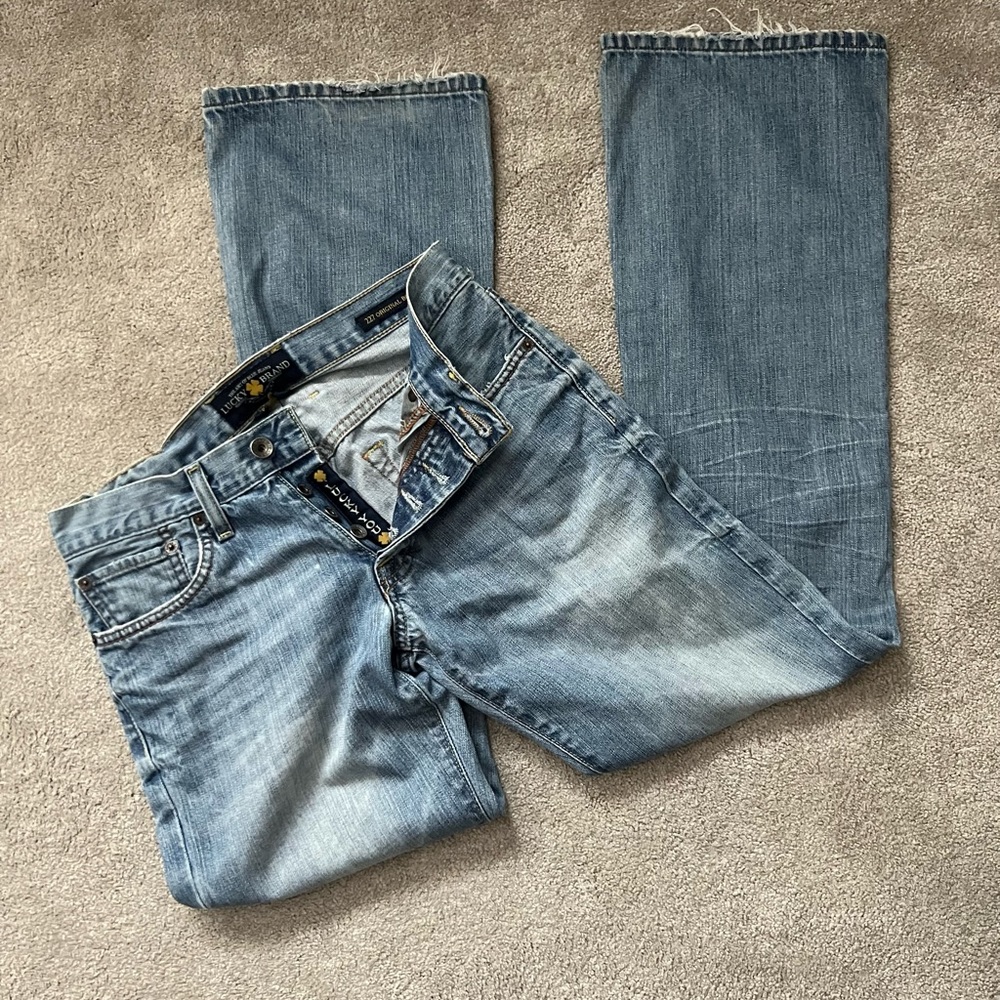 Lucky Brand low waisted bootcut jeans